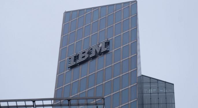 Buy IBM Stock On 'Short-Term Weakness,' Analyst Asserts After Q2 Performance