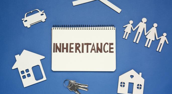 28-Year-Old Put Inheritance In A Trust For Her Kid, But Fiancé Thinks It's 'Selfish' — She Says, 'My Daughter Shouldn't Have to Split Her Wealth'