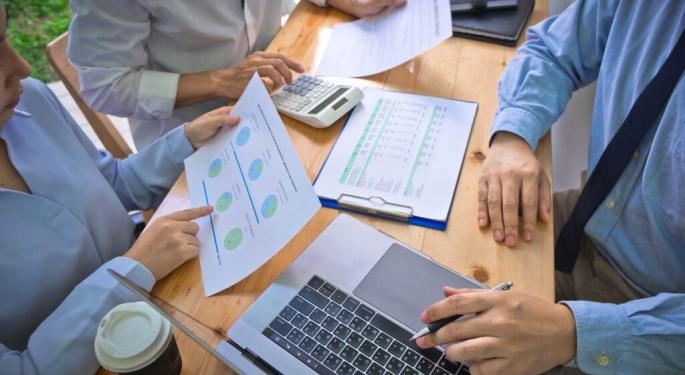 Trump Admins' 401k Private Equity Experiment Picks Up Speed, But Retirement Advisors Worried About The Risk