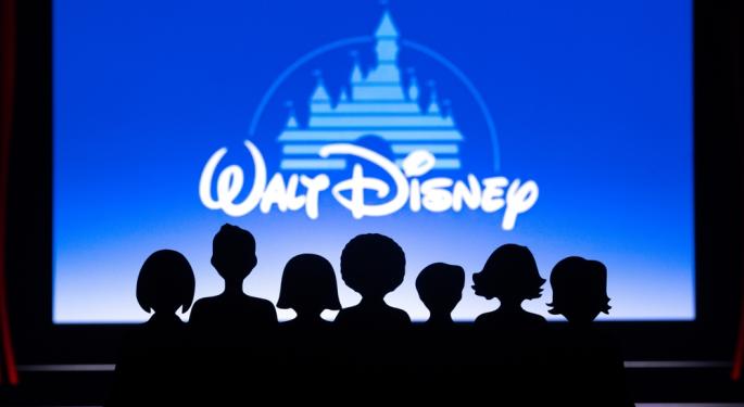 Analyst Cheers Disney's DTC Profits, Parks Strength, But Flags Capex, Linear TV Risks