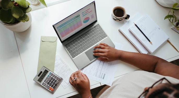 With Student Loans Returning In October, Do Women Have Any Chance Of Getting Out Of Debt?