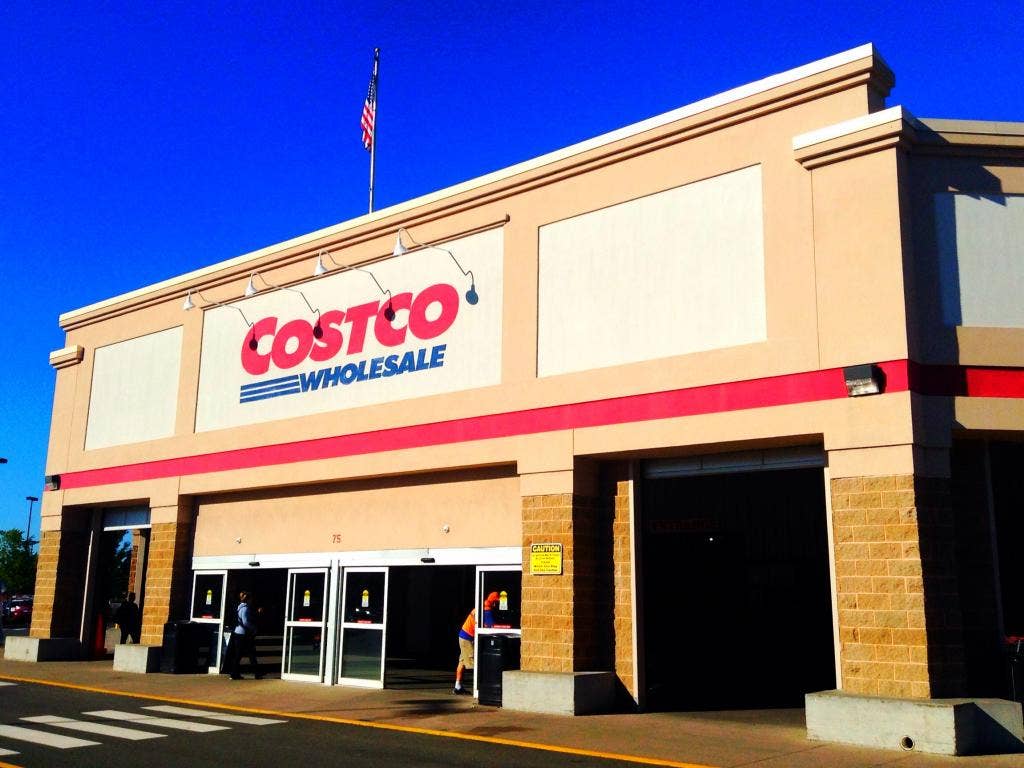 Oppenheimer Upgrades Costco, Highlights 'Attractive Entry Point'