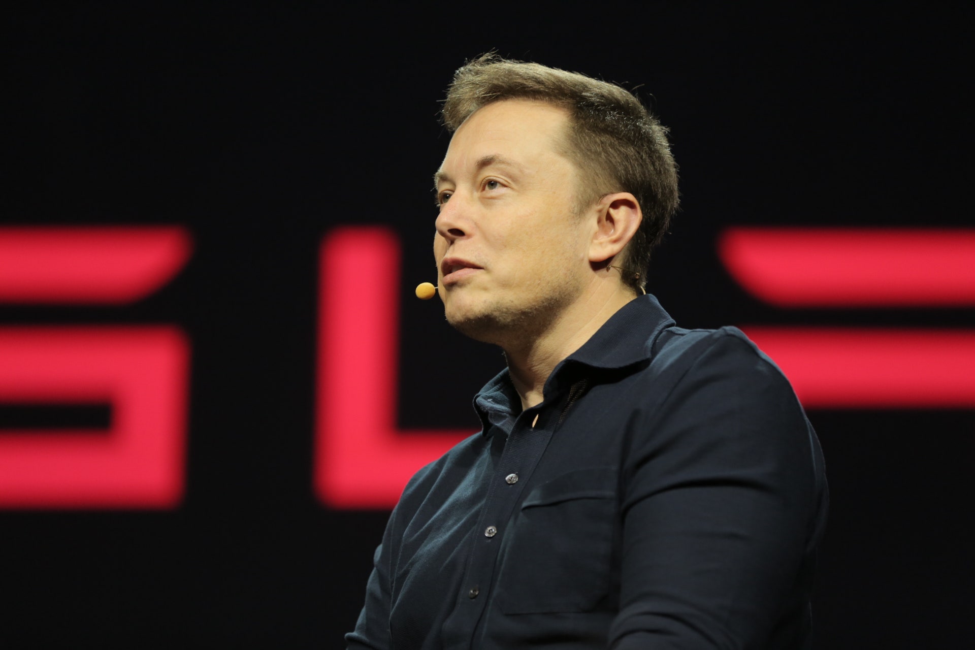 Elon Musk Sells Another $1B Worth Of Tesla Shares