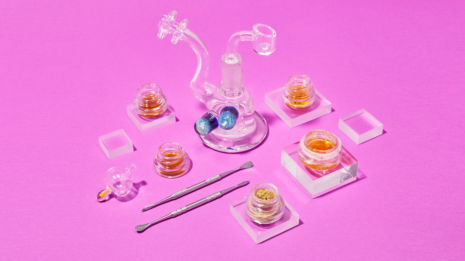 Cannabis Concentrates And Extracts: What Are They And How Do You Consume Them?