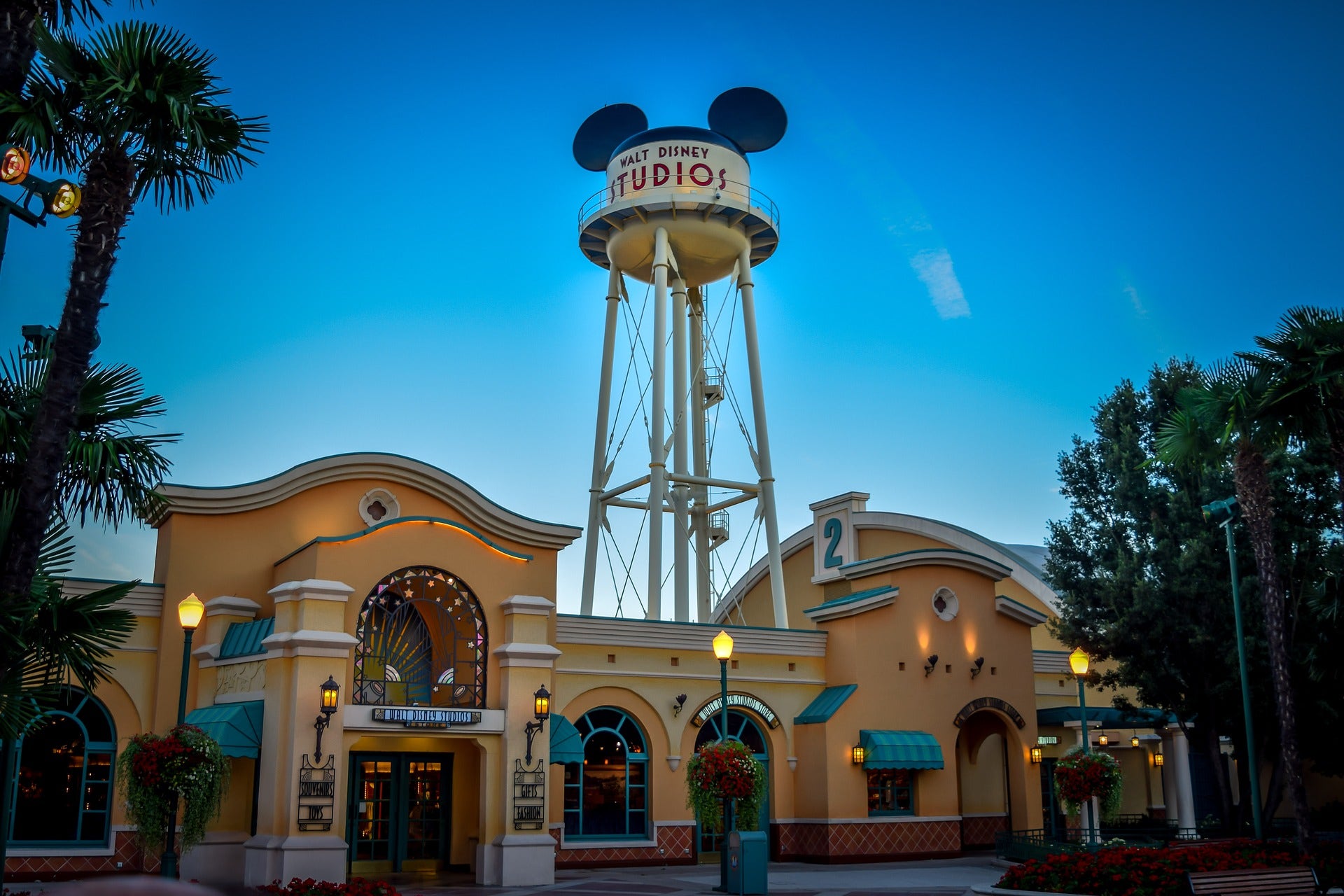 Earnings Magic: Disney Provides Reopening Optimism With "Bullish" Theme Park Results