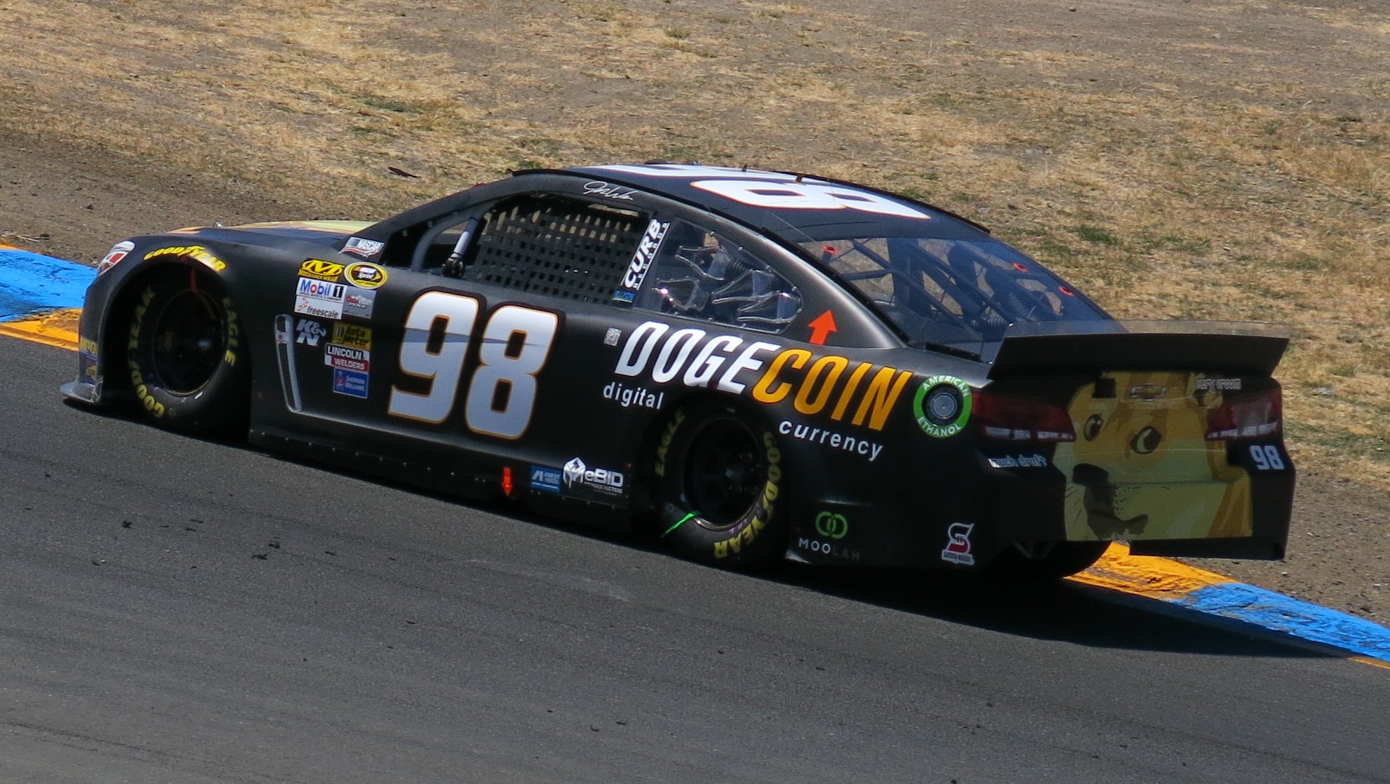 Such Speed, Much Wow! Dogecoin To Make A Reappearance At NASCAR