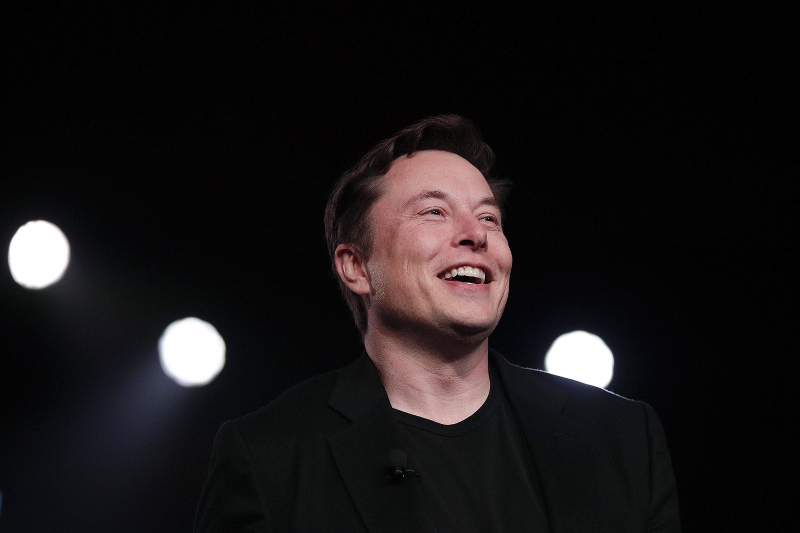 Elon Musk Curious If Converting Tesla's Balance Sheet To Bitcoin Is 'Even Possible'
