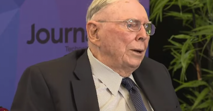 Berkshire Hathaway's Charlie Munger Says Bitcoin Is 'Disgusting And Contrary To Interests Of Civilization'