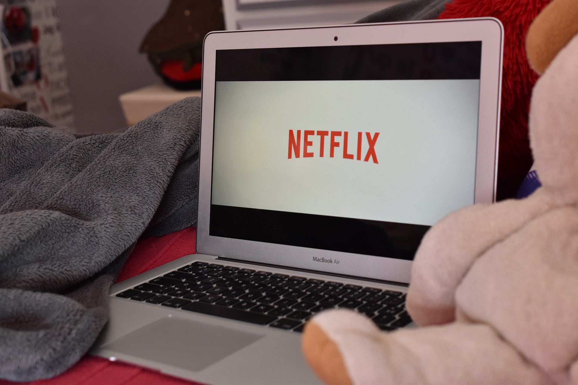 Short Sellers Fleeing Netflix, Alphabet And Other Tech Stocks Heading Into 2021