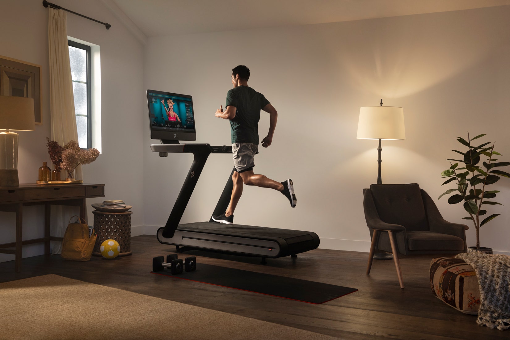 Get Ready To See Peloton At Hotels: What Investors Should Know About Commercial Rollout