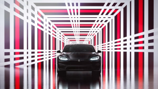 Elon Musk Says Tesla Will Honor Lower Plaid Model S Price After Canceling Plaid+