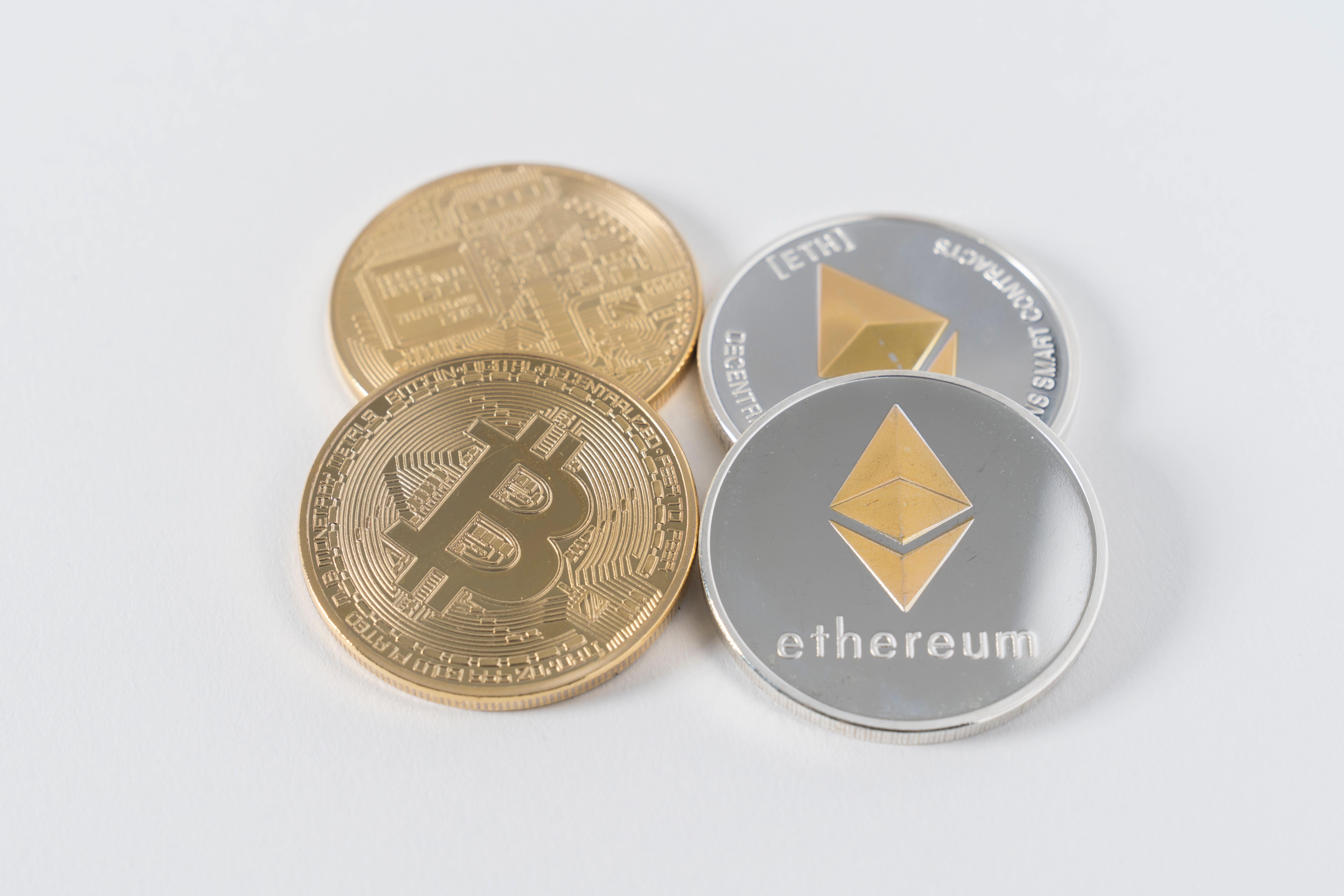 Will Bitcoin Confirm A Bullish Breakout And Ethereum Trend Higher? Here's What The Experts Are Saying