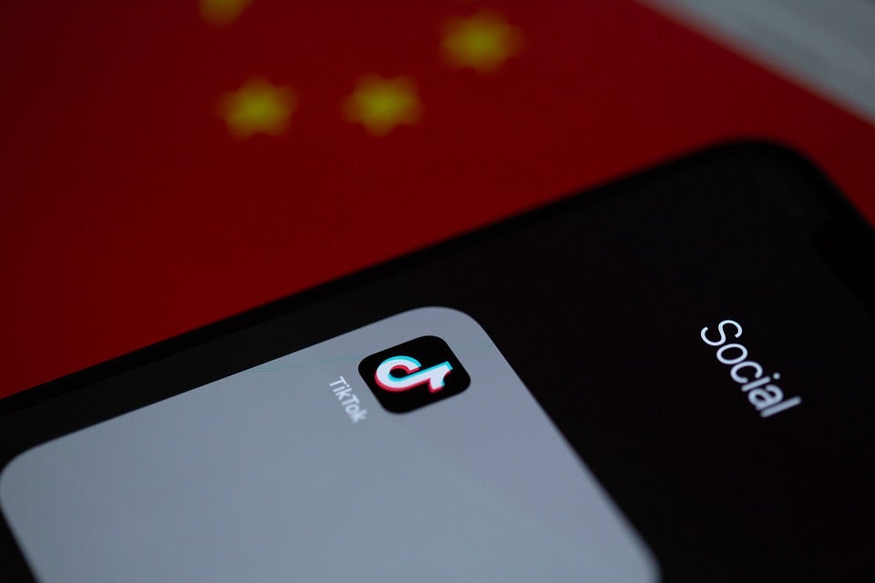 This China Internet ETF Is On A Roll