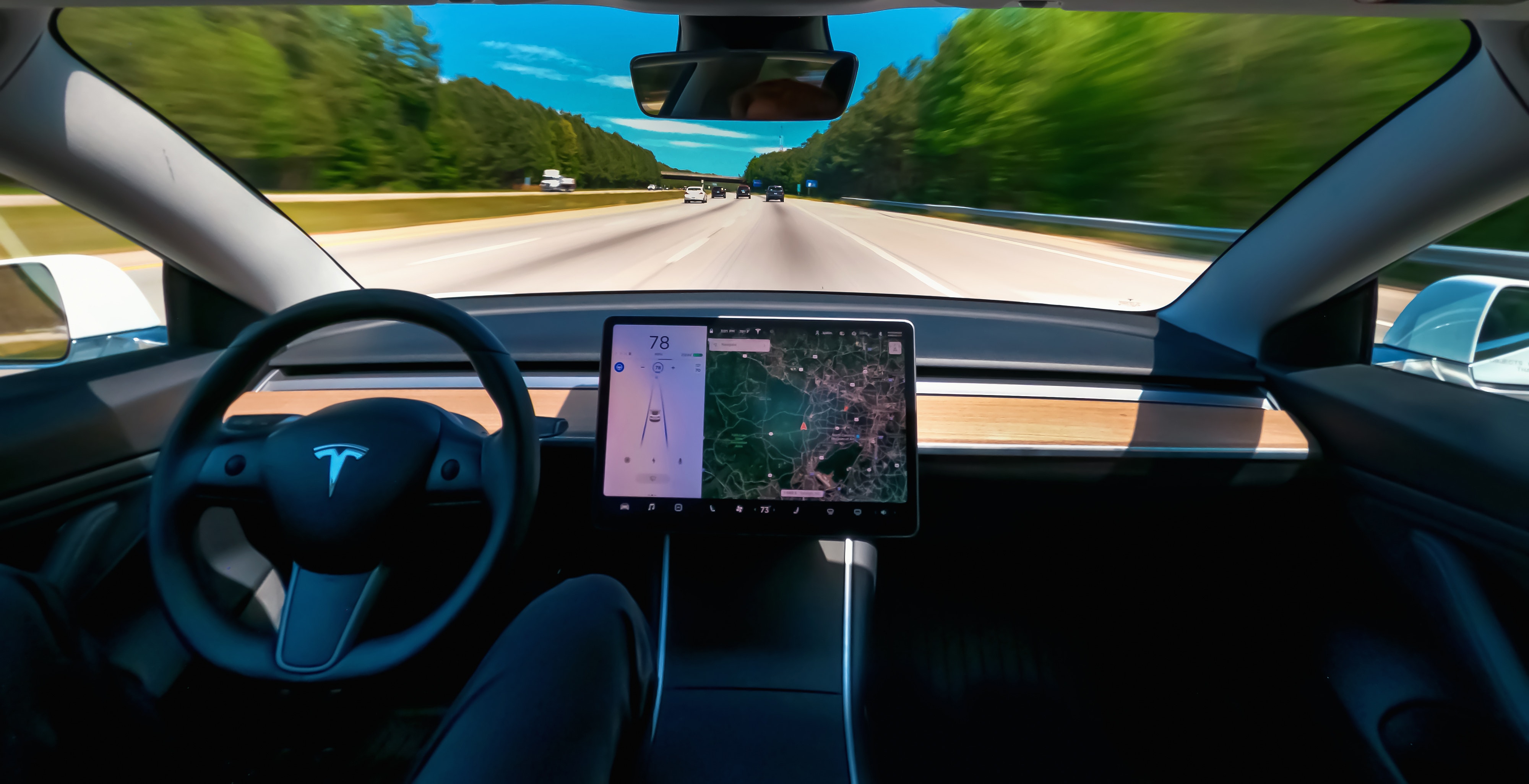 Elon Musk Says Tesla FSD 10.13 Beta Will Handle Roads With 'Zero Map Data'