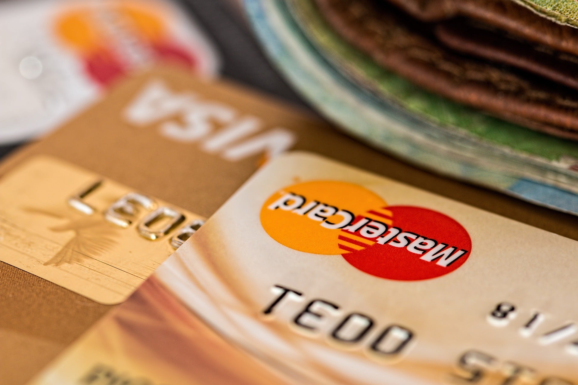 Mizuho Slashes Price Targets Of Mastercard, Visa Out Of Precaution - Read Why