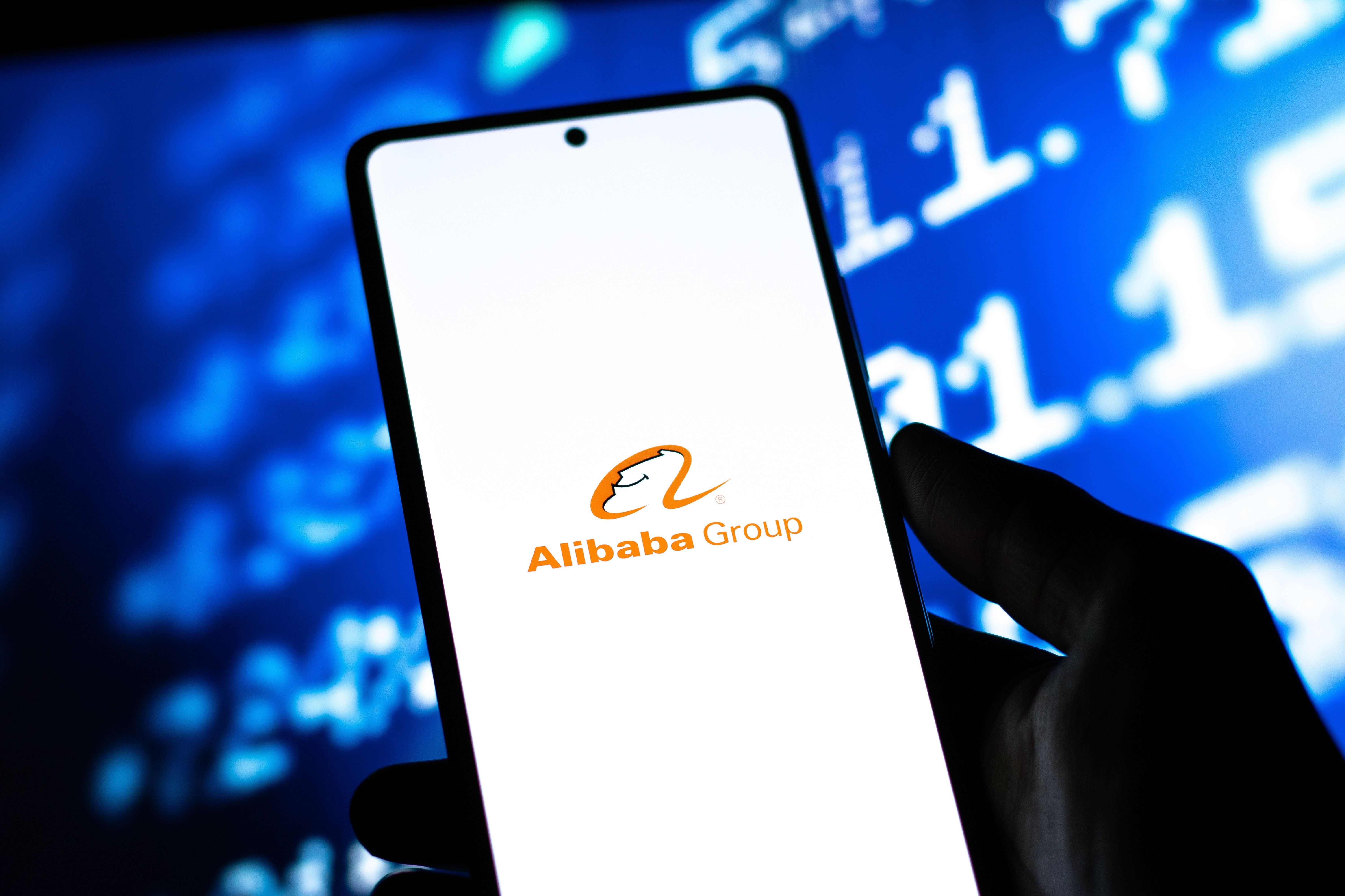 Alibaba, Nio, Most Chinese Peers Defy Hong Kong Slide Amid Realty Stock Woes