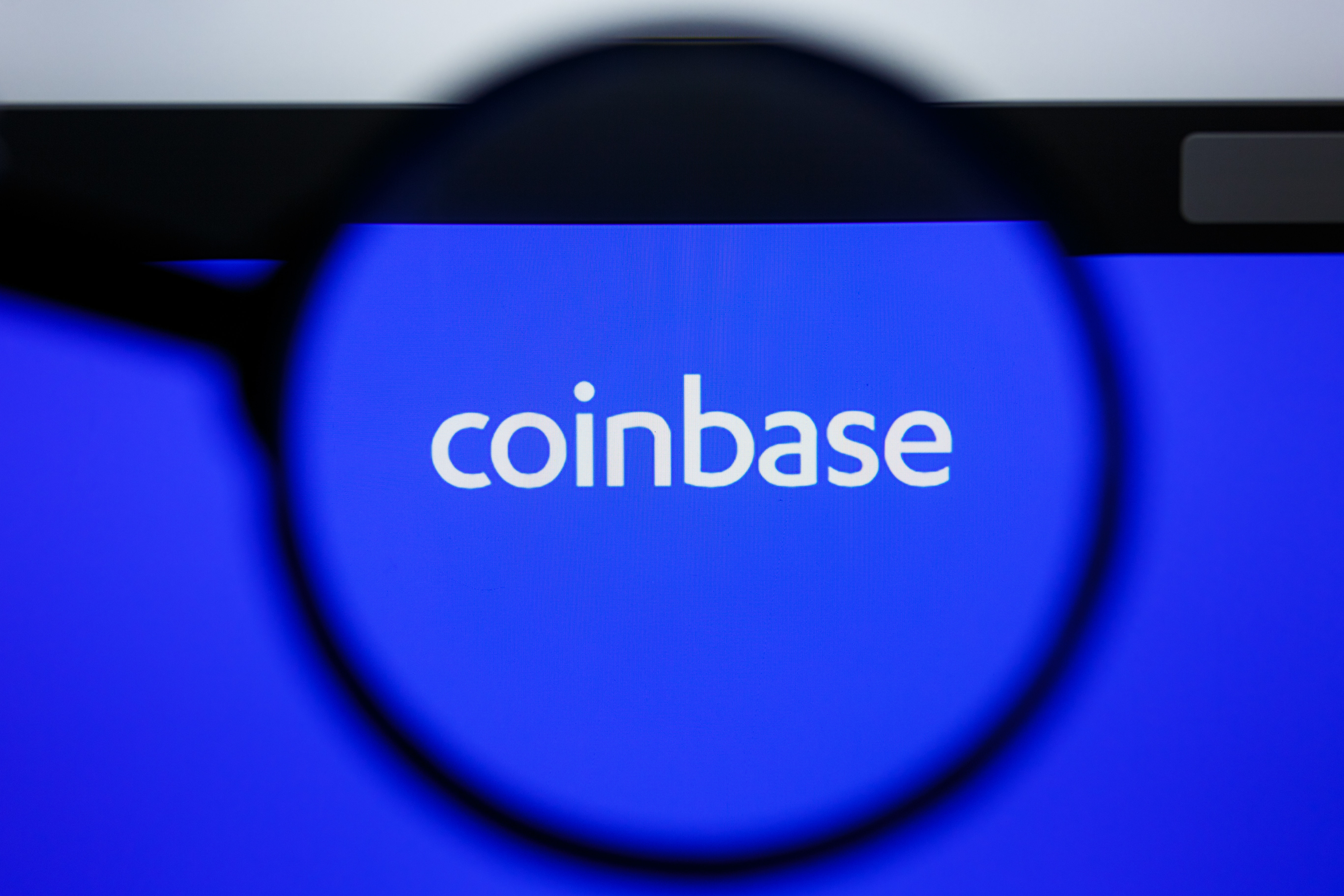 Coinbase Price Target Cut By Mizhuo: Analysts See 'Problematic Trend'