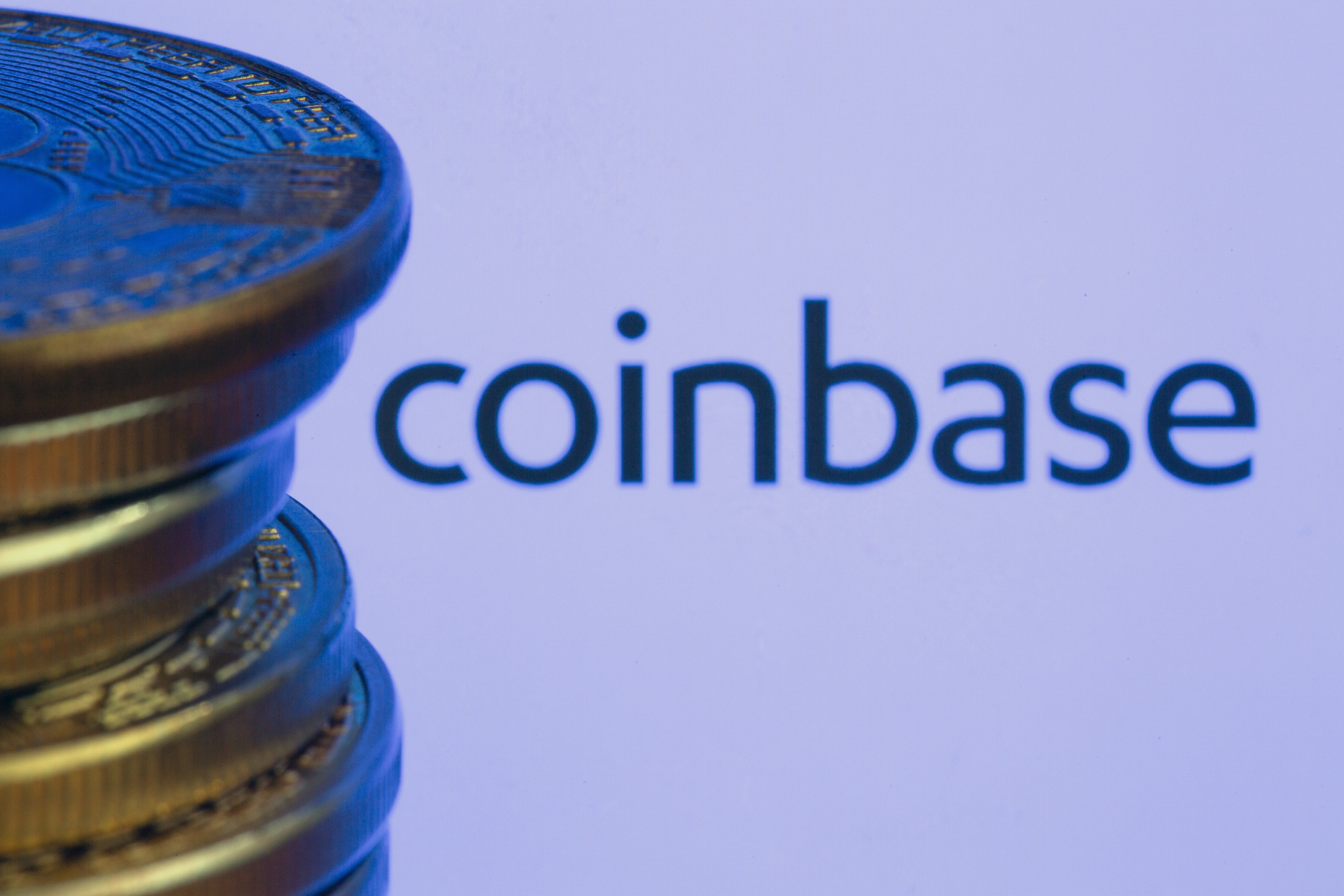 Cathie Wood's Ark Loads Up Another $5M In Coinbase While Analyst Flags Concerns With Stock