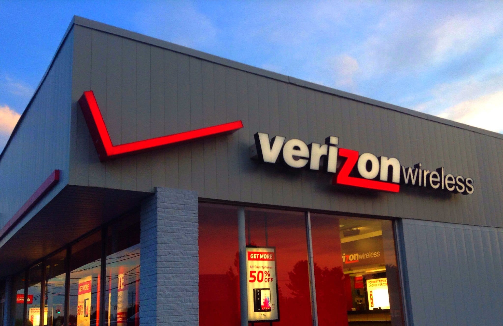 Verizon Communications Stock Is Sliding: Here's Why