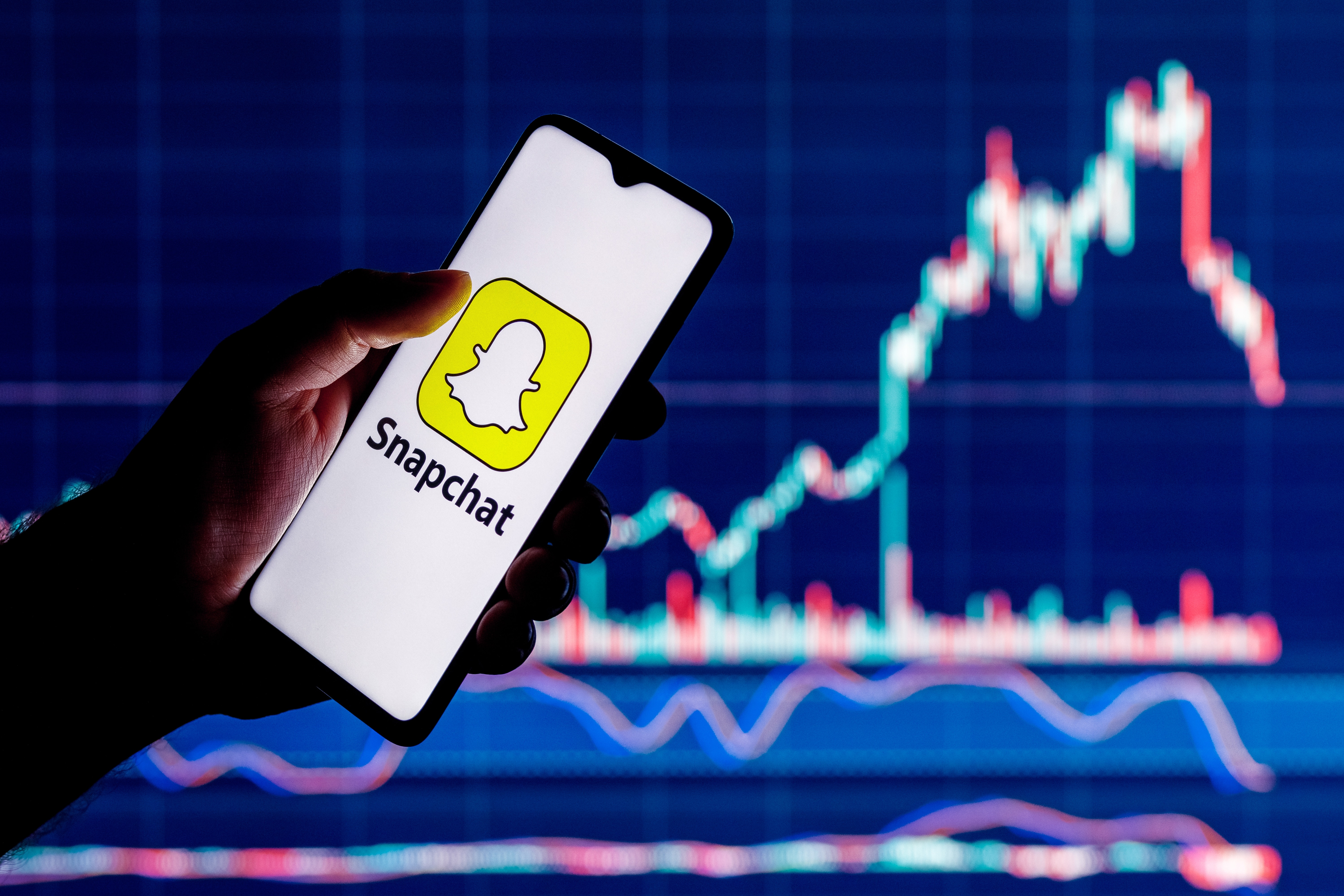 Snapchat Parent's Co-Founders Agree To $1 Annual Paycheck After Dismal Q2 Numbers