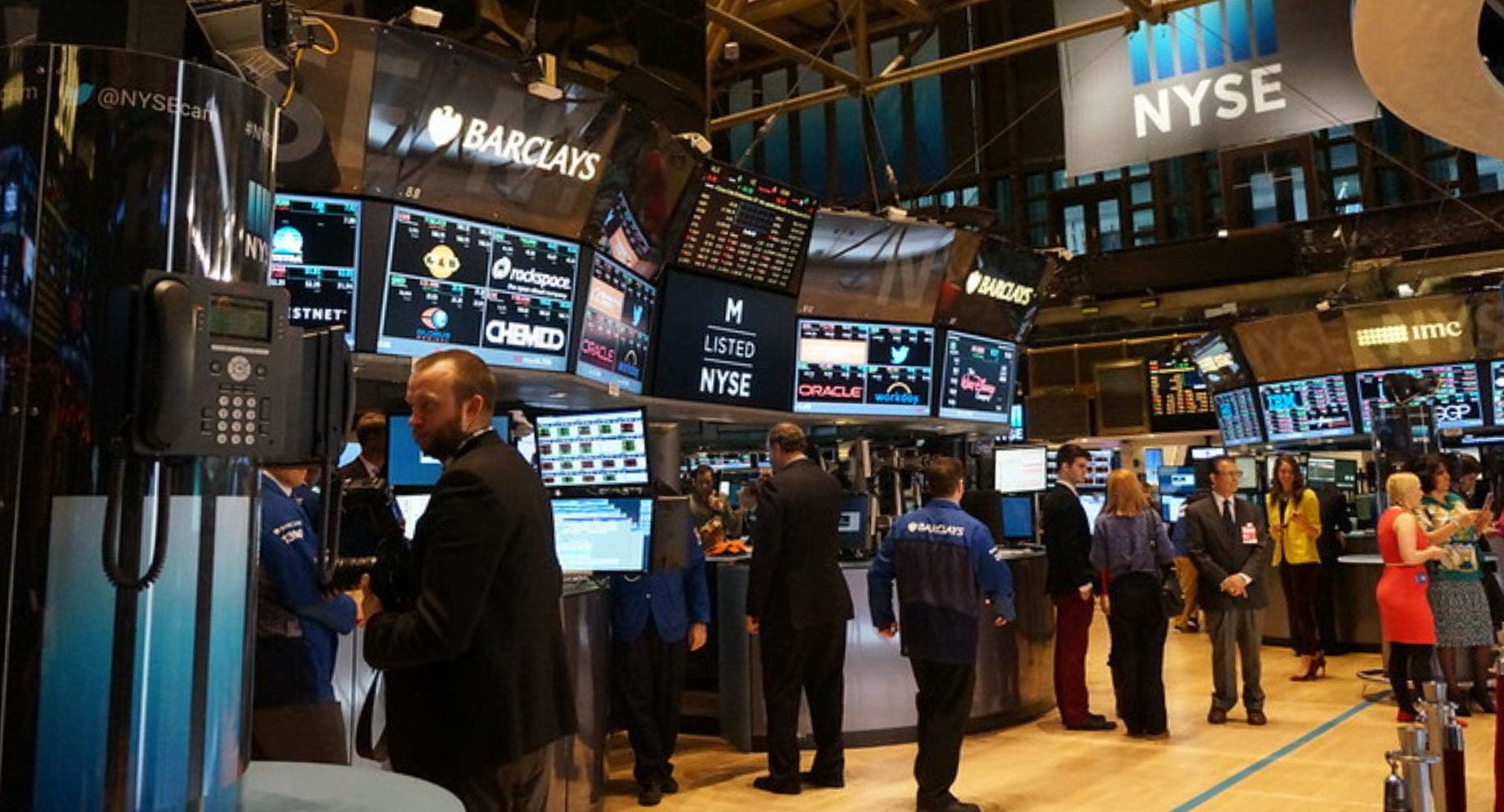 S&P 500, Nasdaq Holding Steady Following Strong Week On Wall Street