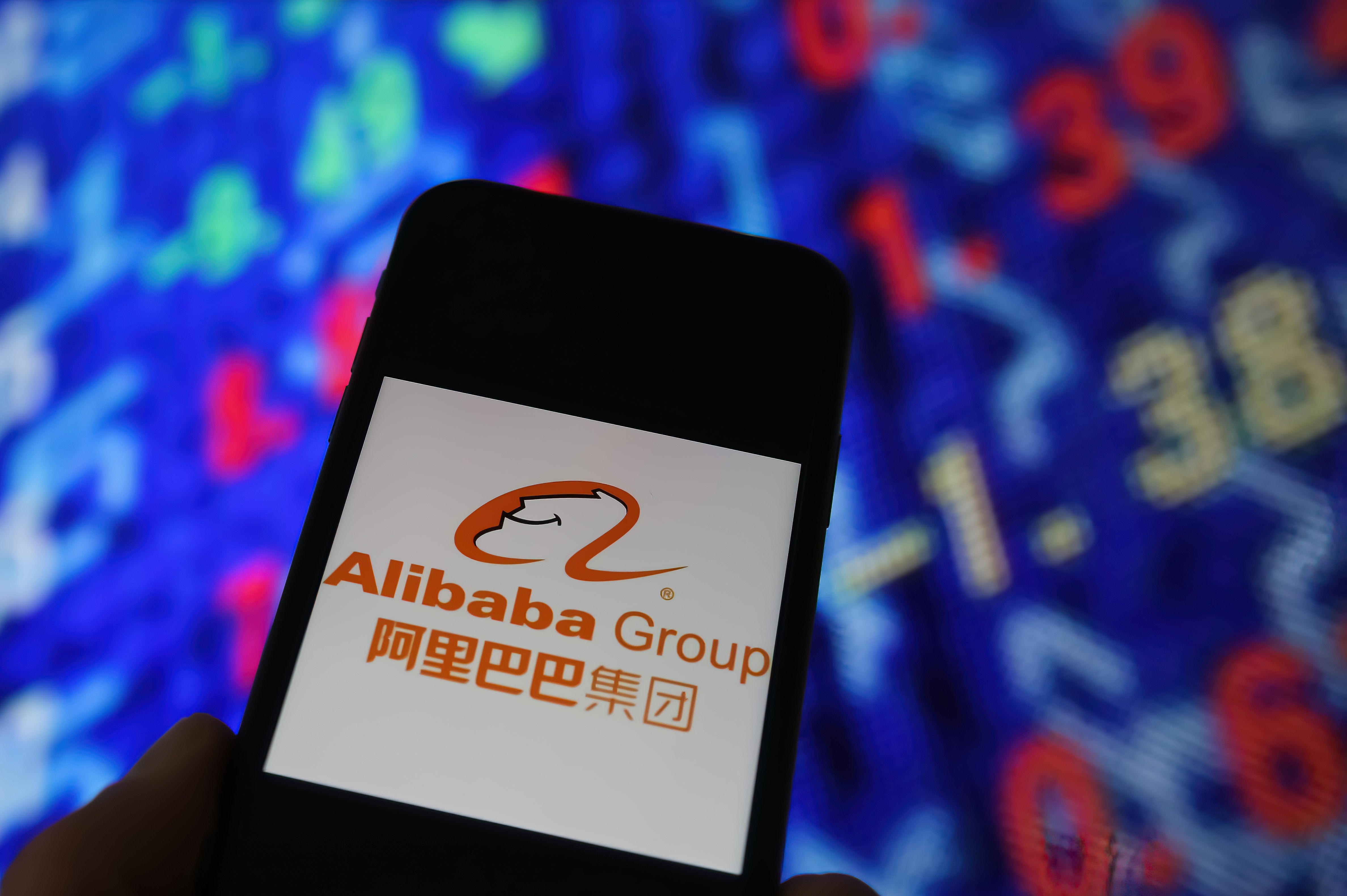 Alibaba Surges 3.6% On Primary Hong Kong Listing Plan, Hang Seng Sees Trend-Reversal