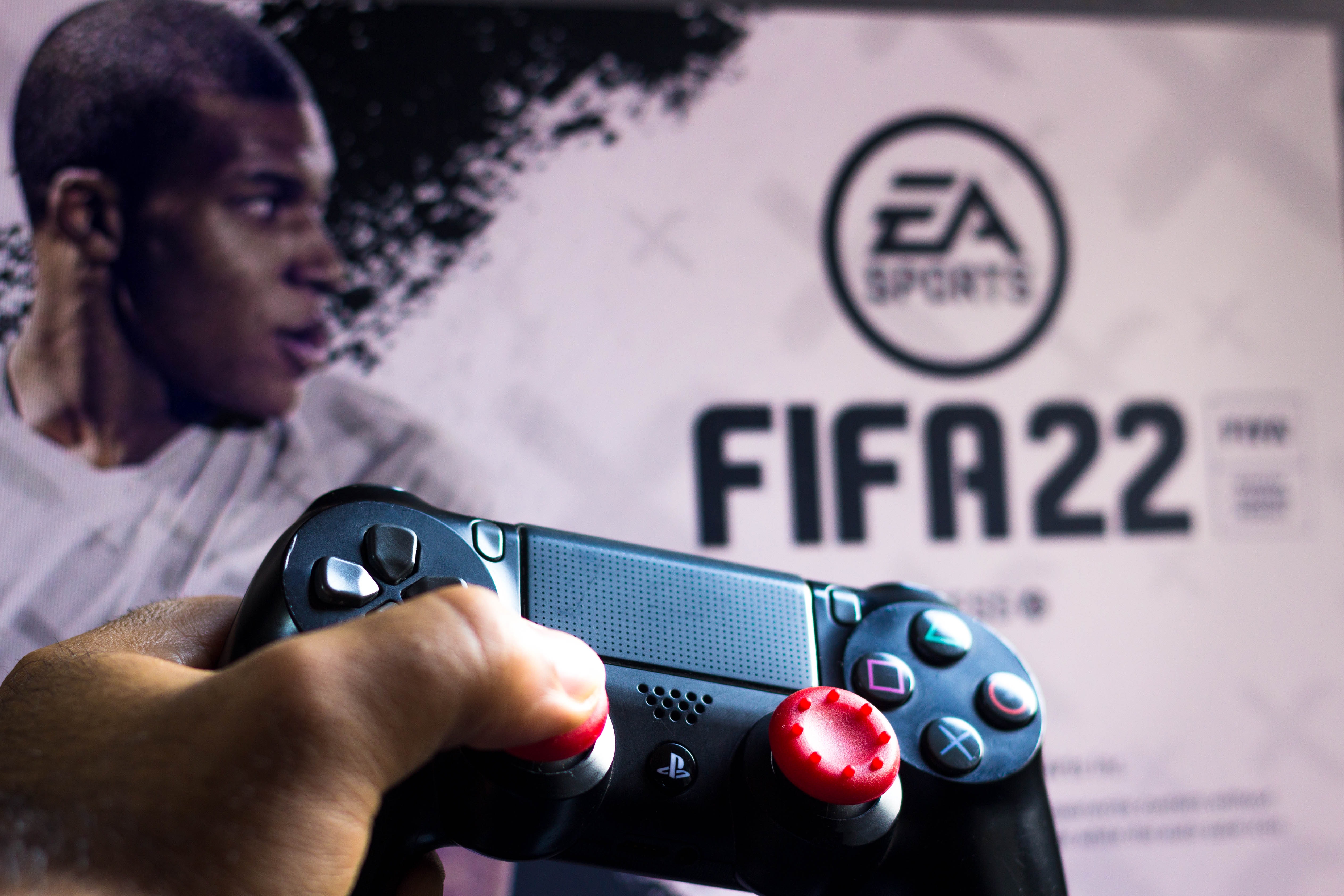 Electronic Arts Q1 Earnings Highlights: Revenue Beat, FIFA Mobile Hits Company Record, Guidance And More