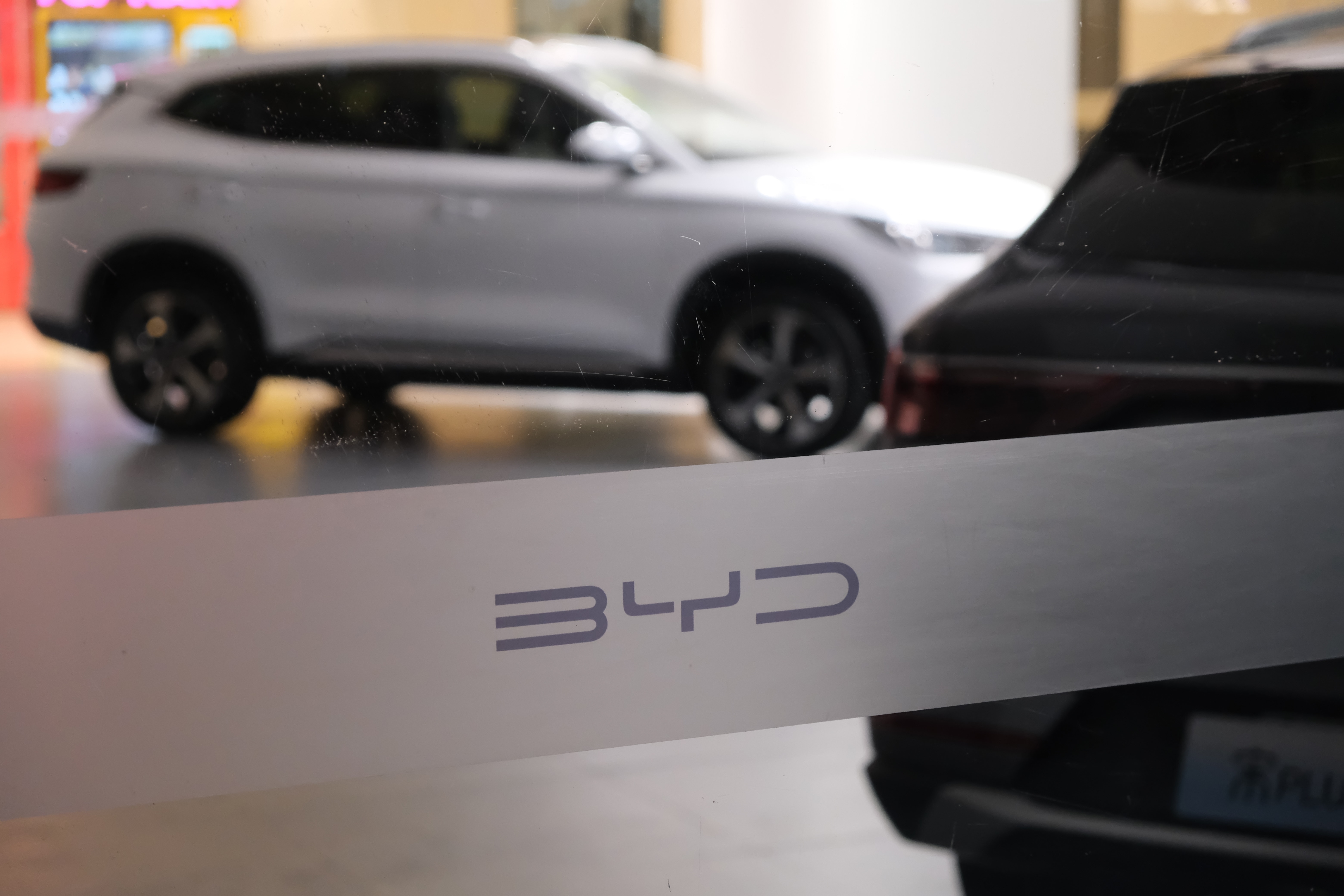 How Warren Buffett-Backed BYD's July Sales Stack Up Against Nio, XPeng And Li Auto