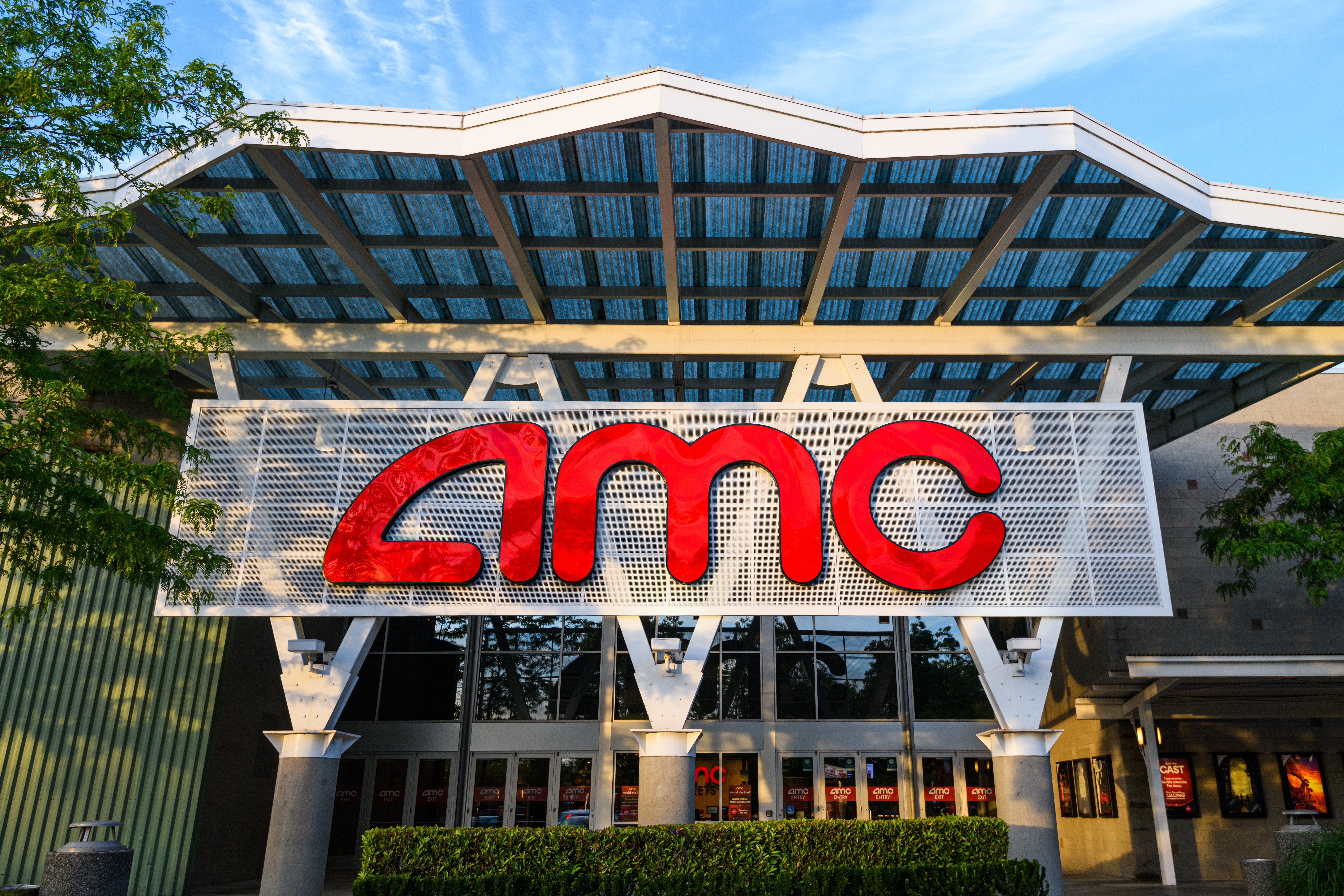 Is AMC Entertainment Heading For A Huge Swing North Or Will This Bear Pattern Confirm?
