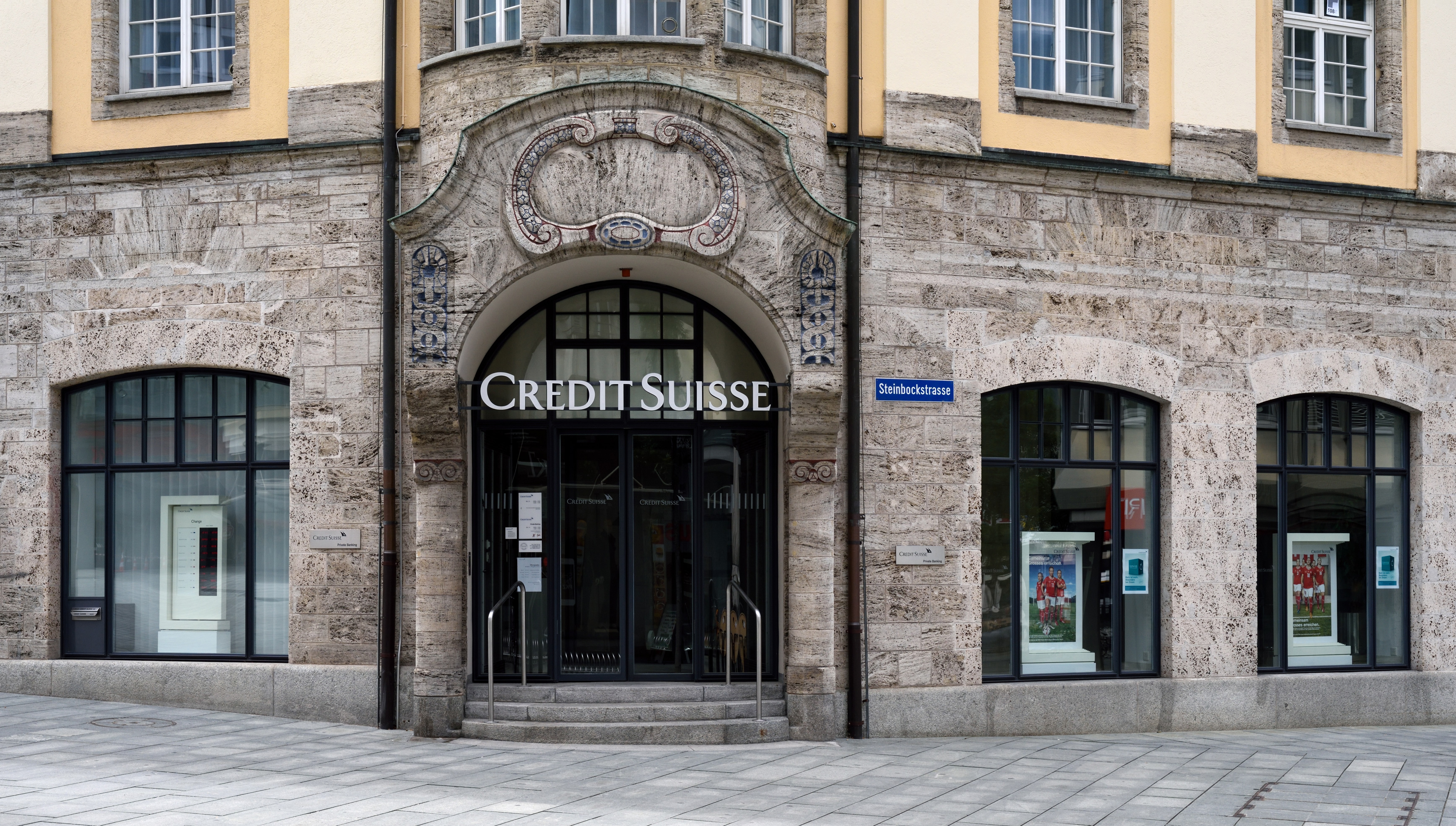 Credit Suisse's Largest Owner Asks For Sustainable Options For Troubled Investment Banking Unit