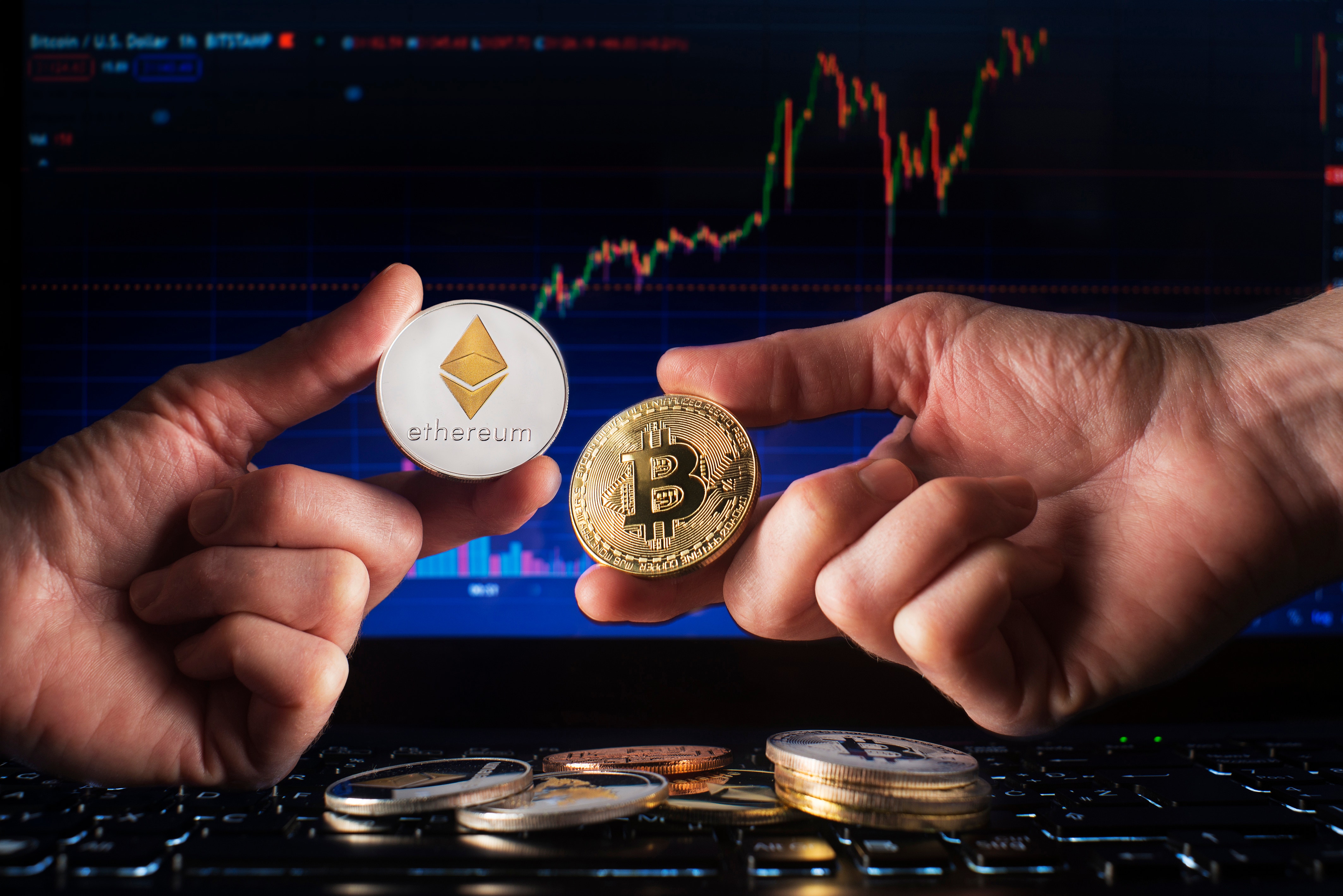 Ethereum Pips Bitcoin, Dogecoin: Analyst Says Crypto 'More Eager' To Break Upwards Amid Jackson Hole Anxiety