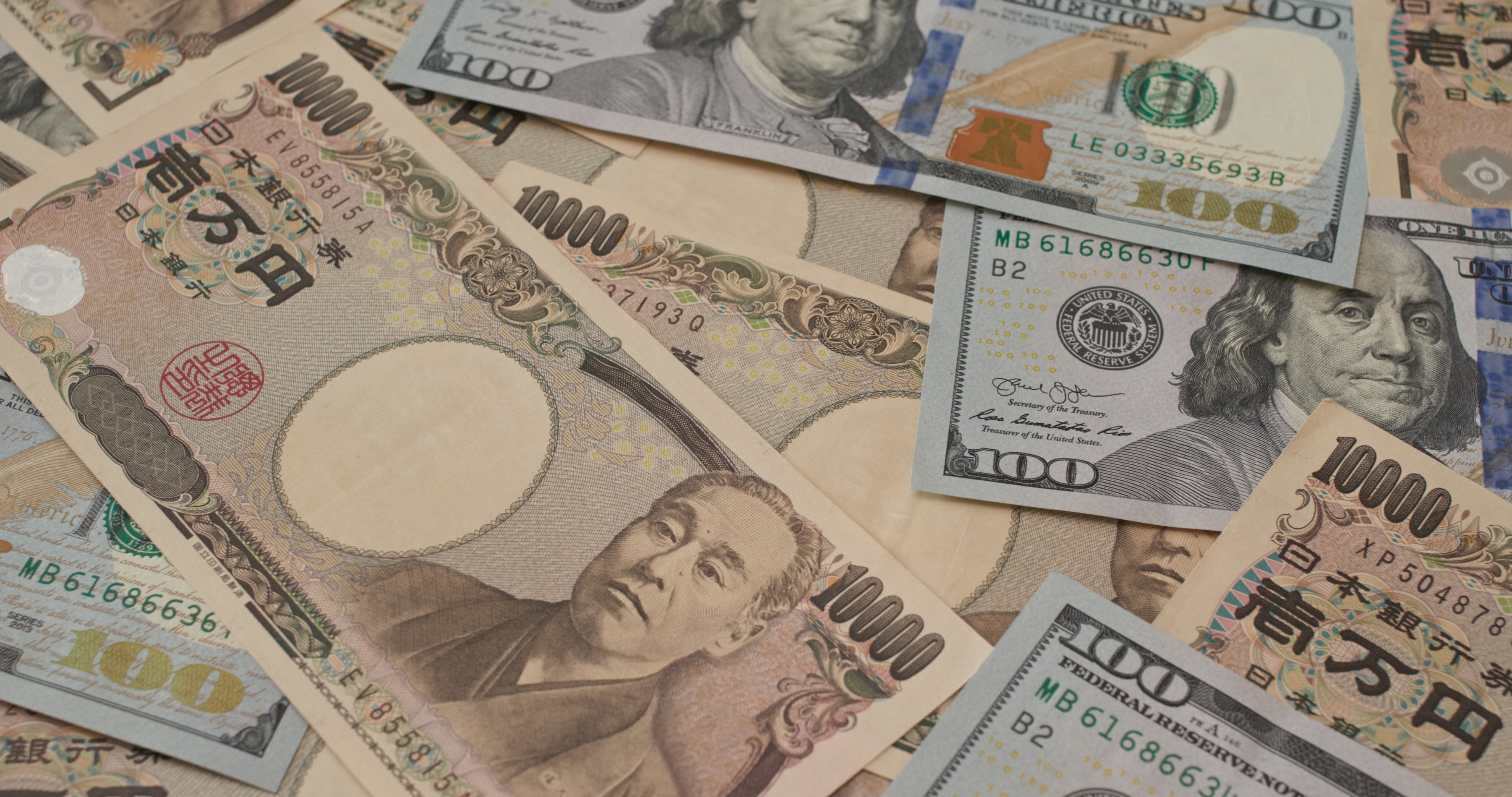 Japanese Yen Falls To 24-Year Low Against Dollar, Hovers Very Close To 140-Mark