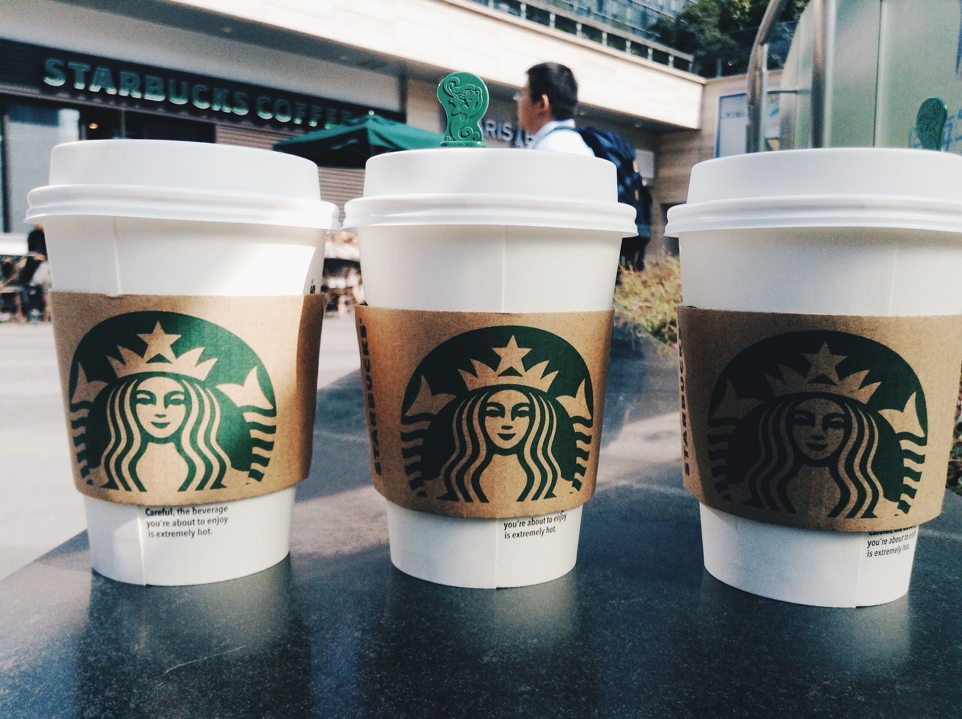 Starbucks' Ambitious Plans Trigger 9% Price Target Hike By This Analyst