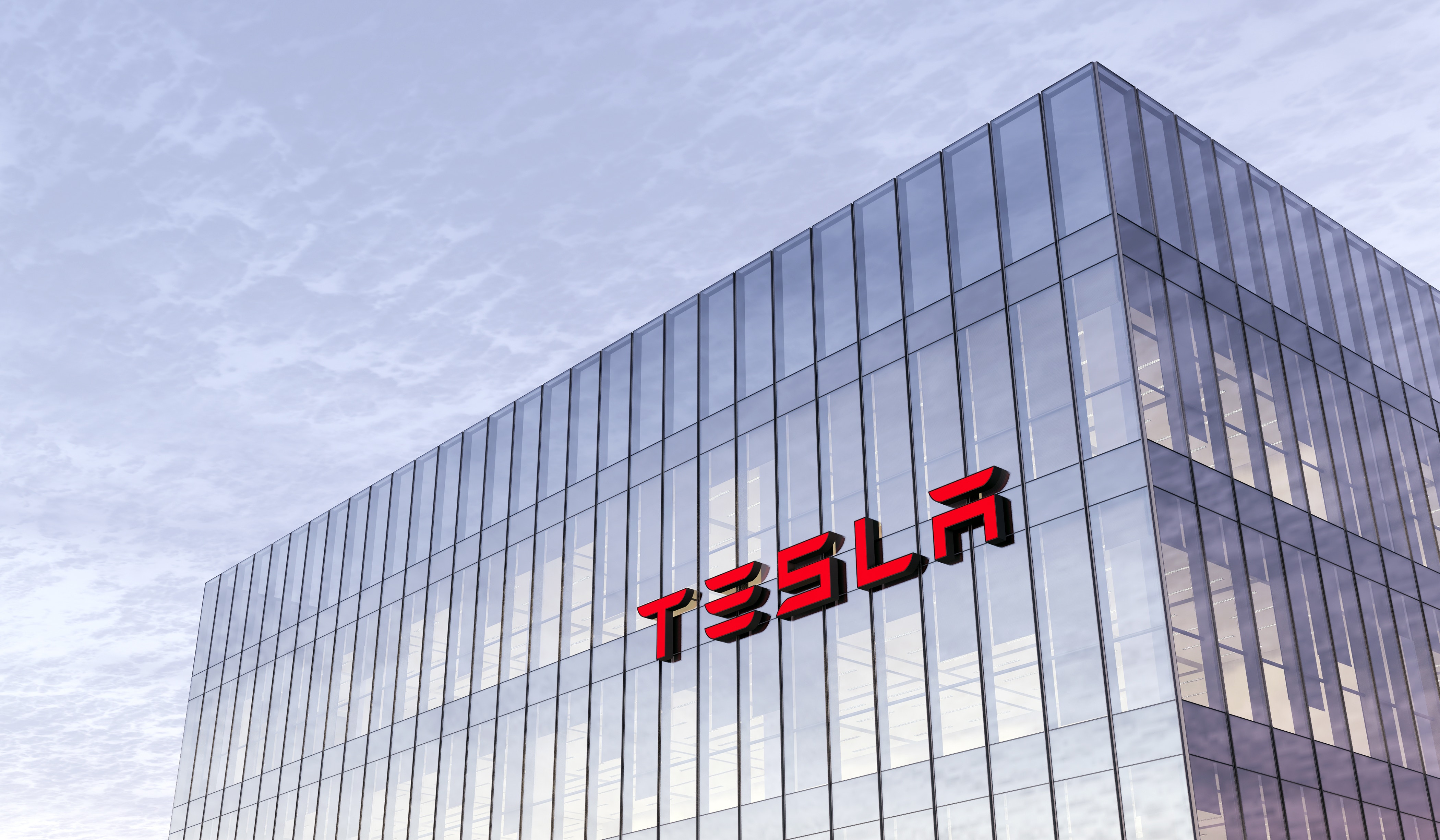 Is Tesla The New Apple? Fund Manager Says Elon Musk's Company Will Be 'Much, Much Bigger'