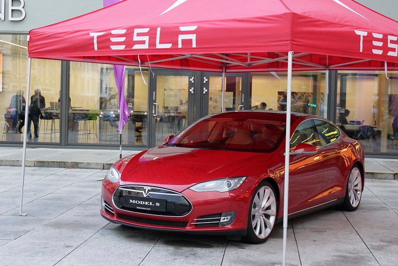Tesla Sued To Hold Elon Musk ‘Liable’ For ‘Misleading And Misleading Statements’ On Autopilot, FSD – Tesla (NASDAQ:TSLA)