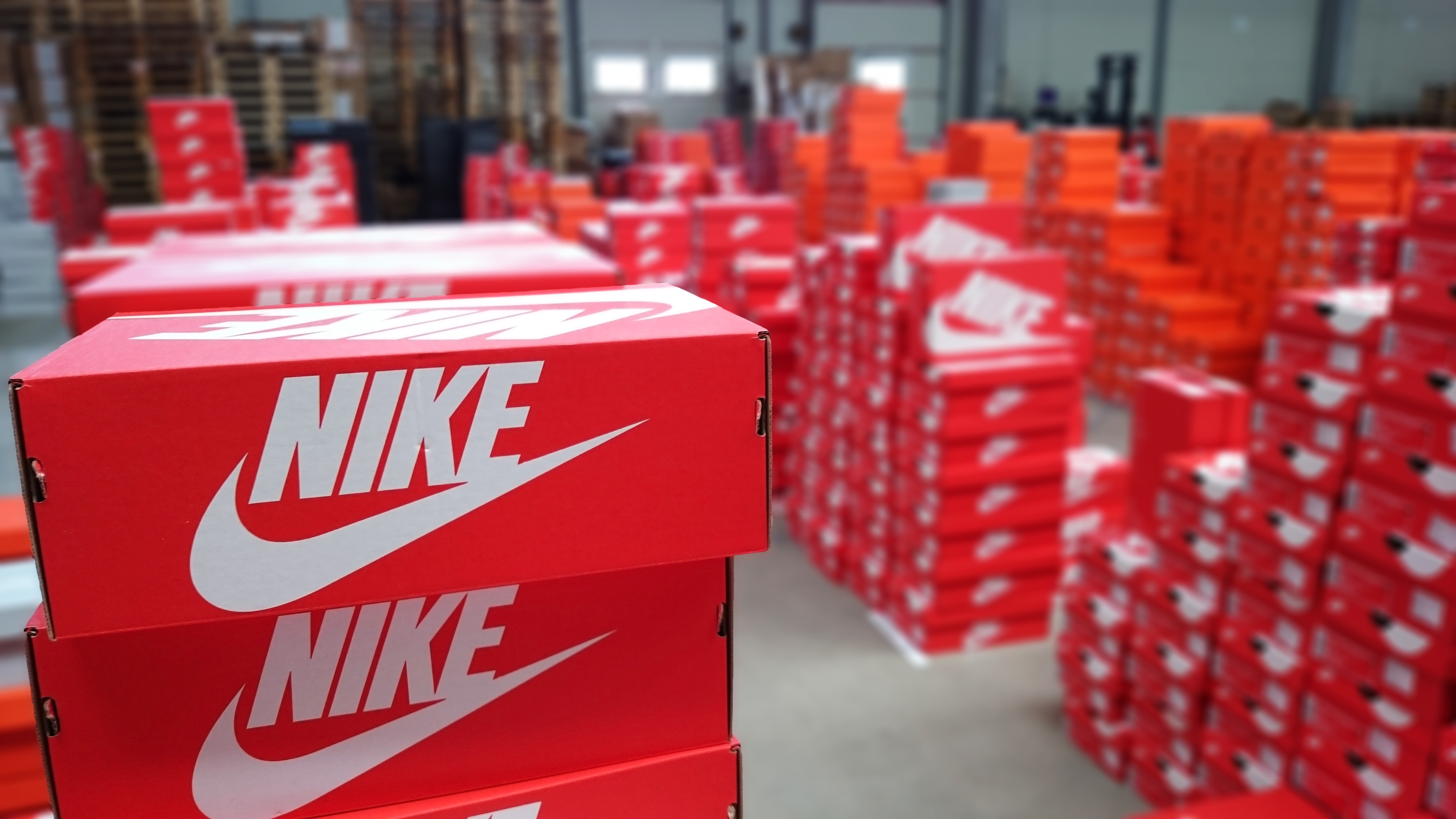 Charting Nike's Pullback: 'It Has To Hold $100'