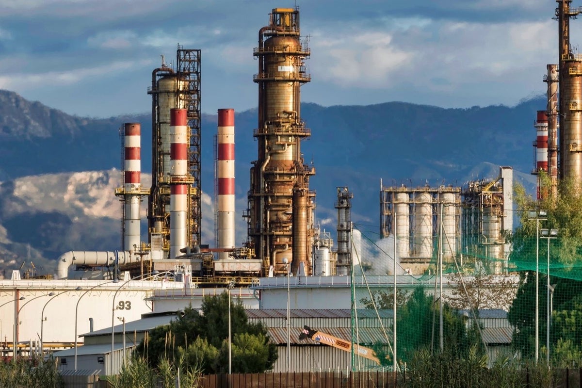 If You Invested ,000 In Occidental Petroleum (OXY) Stock At Its COVID-19 Pandemic Low, Here’s How Much You’d Have Now – Occidental Petroleum If You Invested ,000 In Occidental Petroleum (OXY) Stock At Its COVID-19 Pandemic Low, Here’s How Much You’d Have Now – Occidental Petroleum