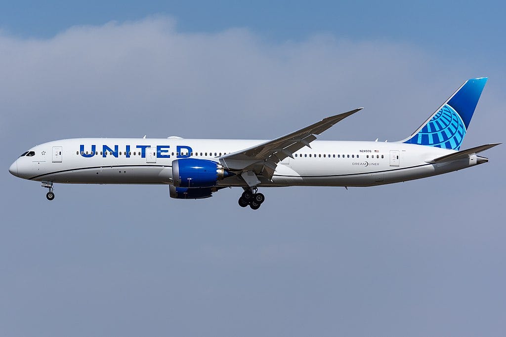 United Airlines Close To Finalizing Triple-Digit Order For Widebody Jets