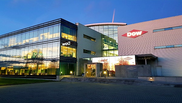 Rising Prices Bite Into Dow's Q3 Profitability, Expects $1B In Cost Savings Next Year