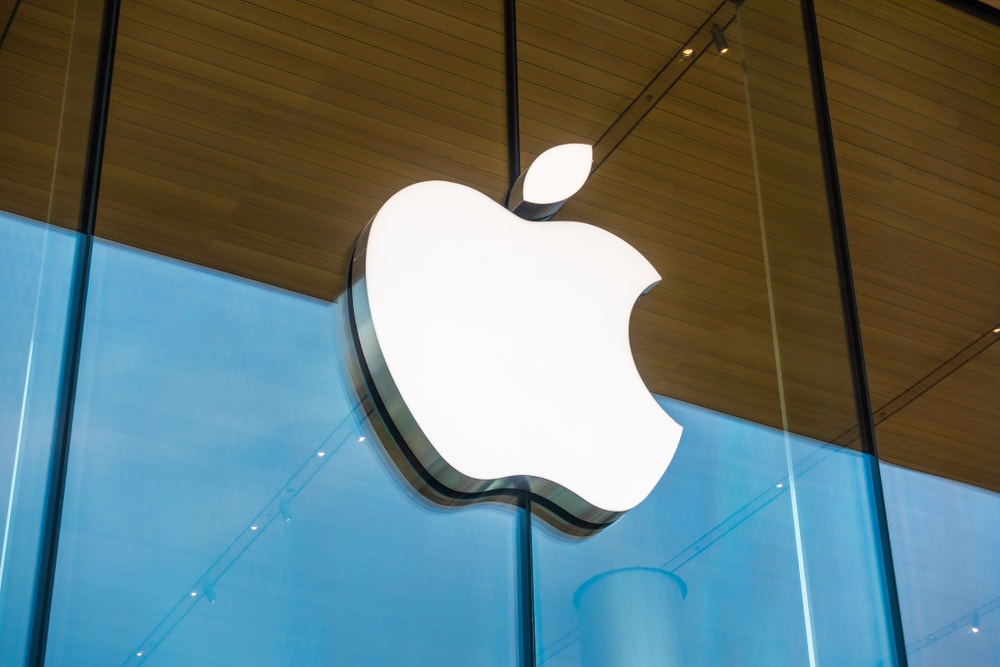 Apple Defies Smartphone Market Slump In Q3 As Shipments Climb 8% YoY: Report