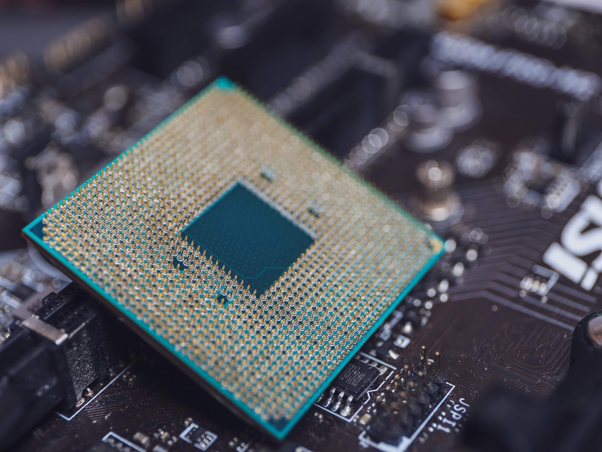 Why These AMD Analysts Are Cutting Price Targets As Stock Rallies Off Q3 Earnings