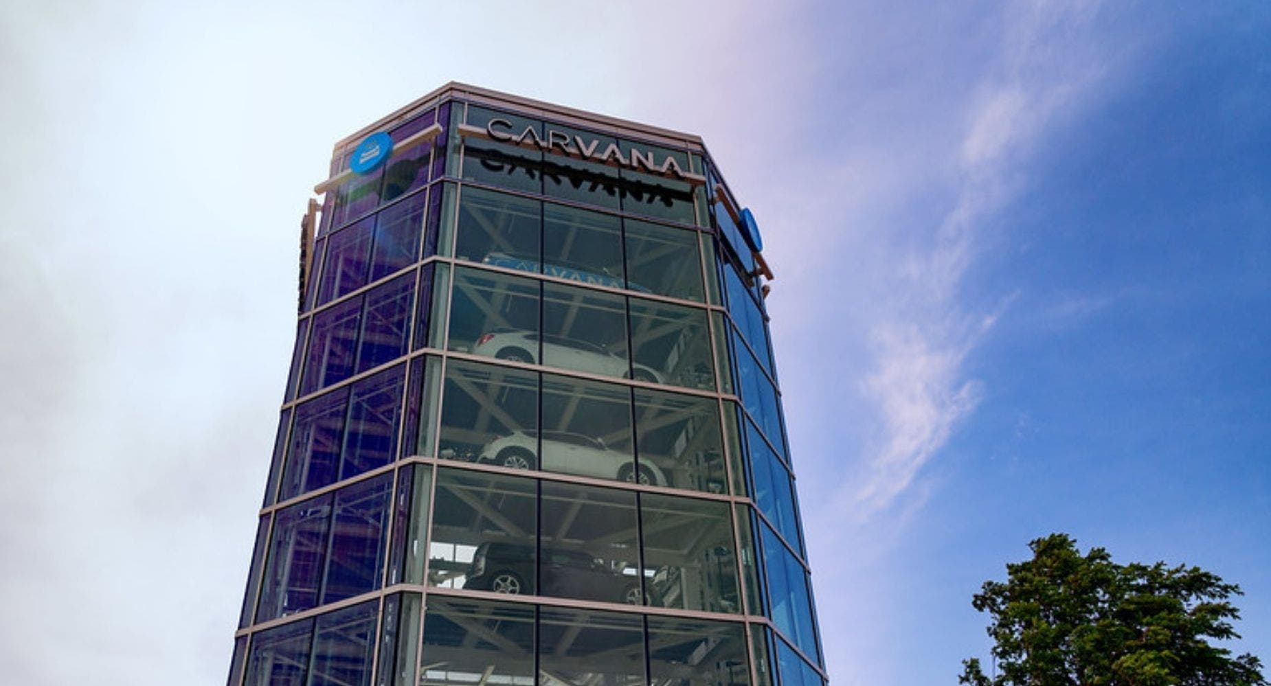 Options Trader Bets Carvana Will Fall Further, Despite Stock's 97% Decline In 2022