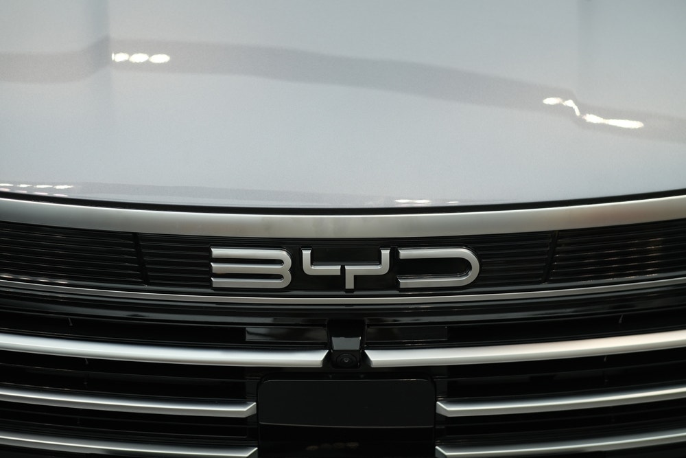 Warren Buffett-Backed BYD Reportedly Plans To Launch New Premium Brand In Q1 2023