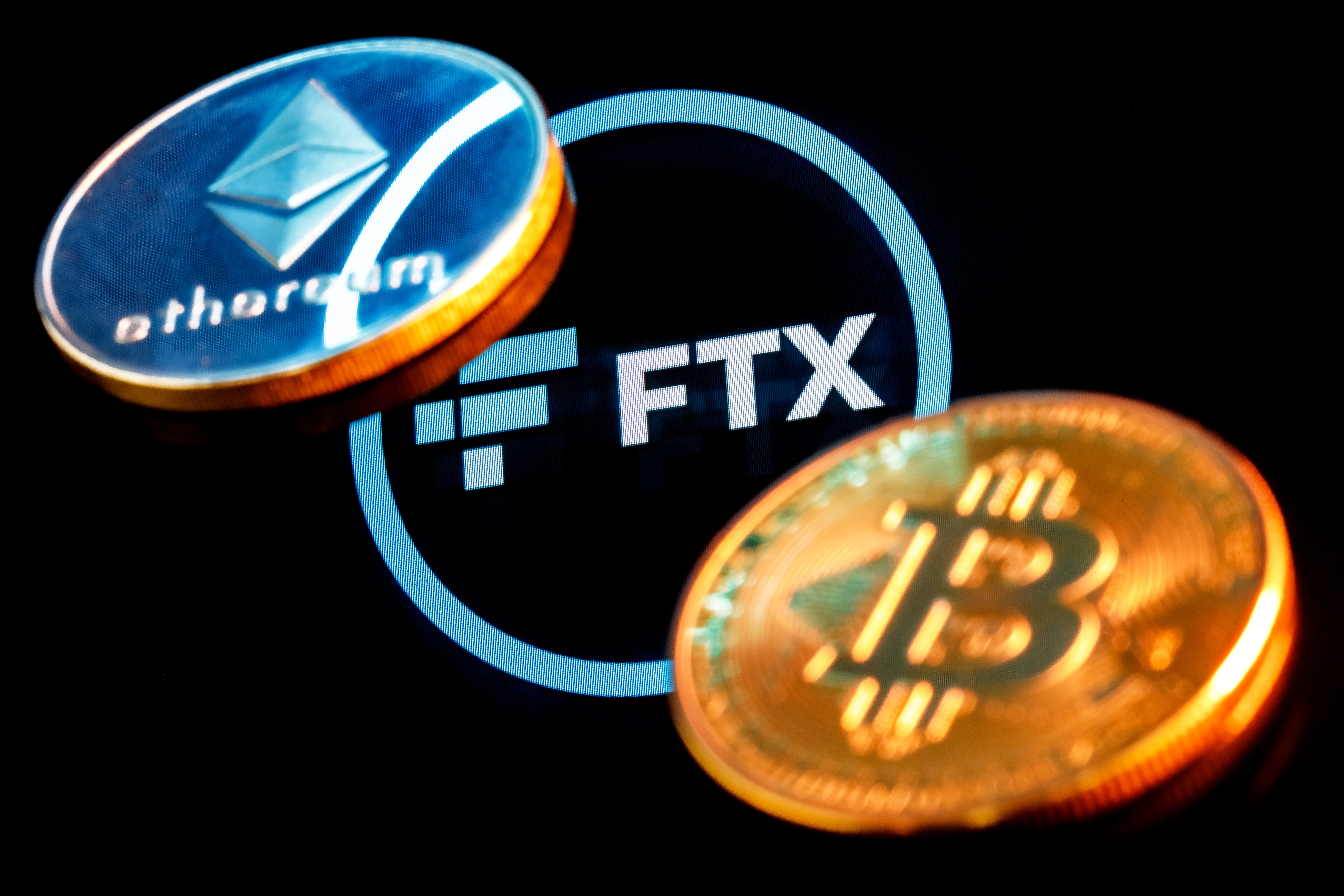 Binance Could Back Out Of FTX Buyout, New Report Says; Bitcoin Breaks $17K Level
