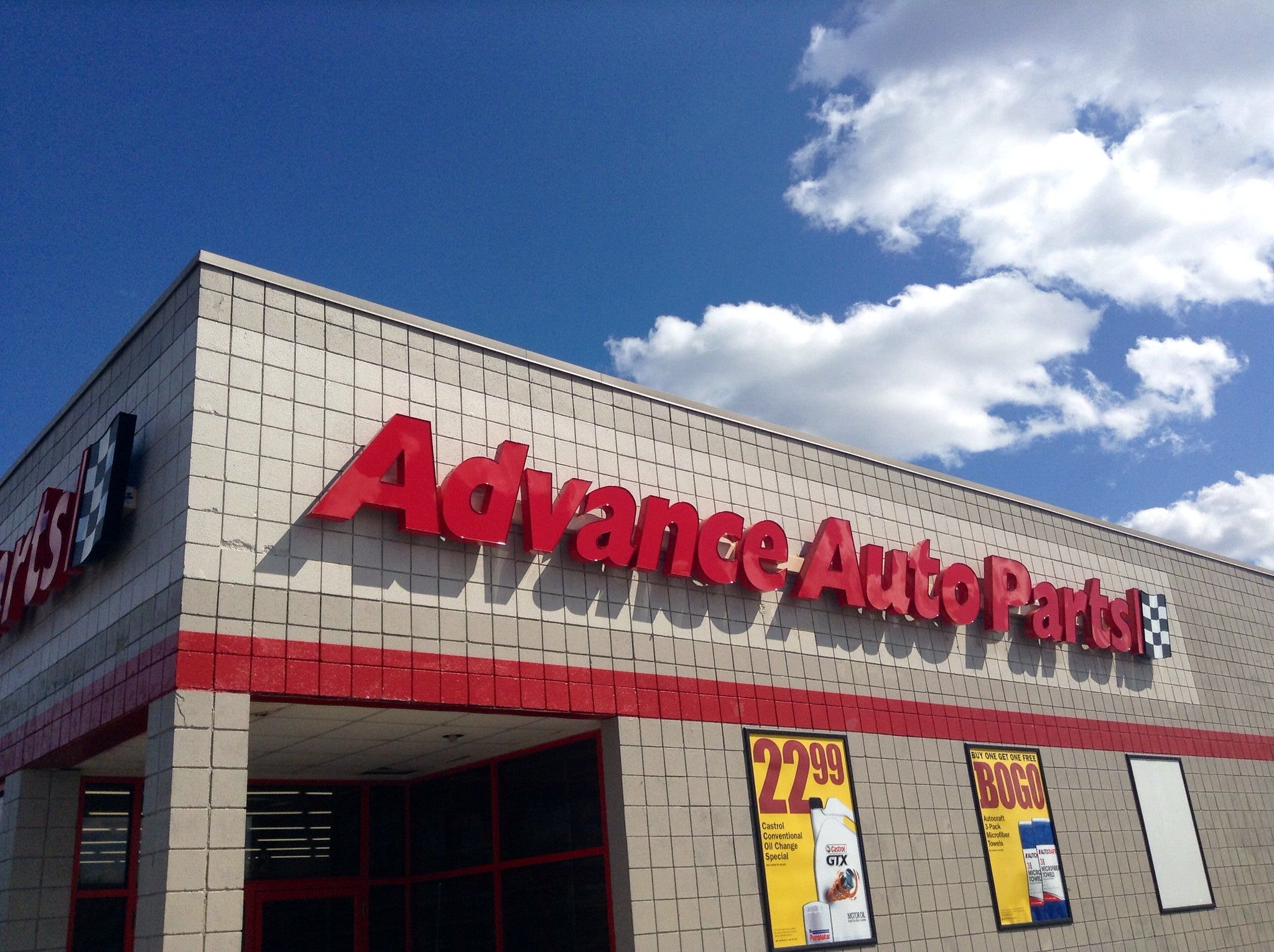 What's Going On With Advance Auto Parts Stock Today?