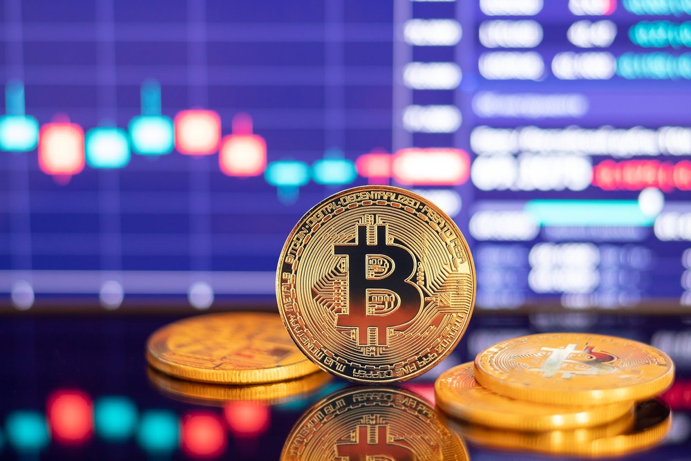 Crypto Analyst Who Predicted Bitcoin's Collapse Pegs New Price Target: 'When It Breaks Below 16k…'