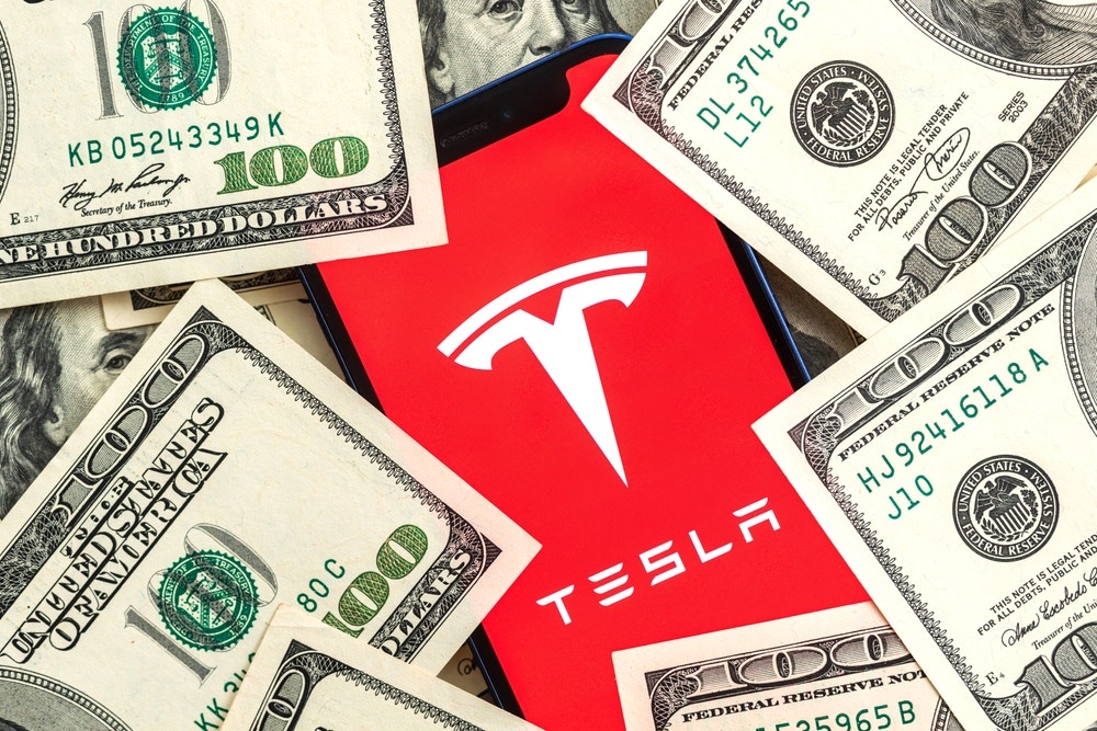 Tesla Institutional Investors See This As Major Reason Behind Stock's Underperformance, Morgan Stanley Survey Reveals
