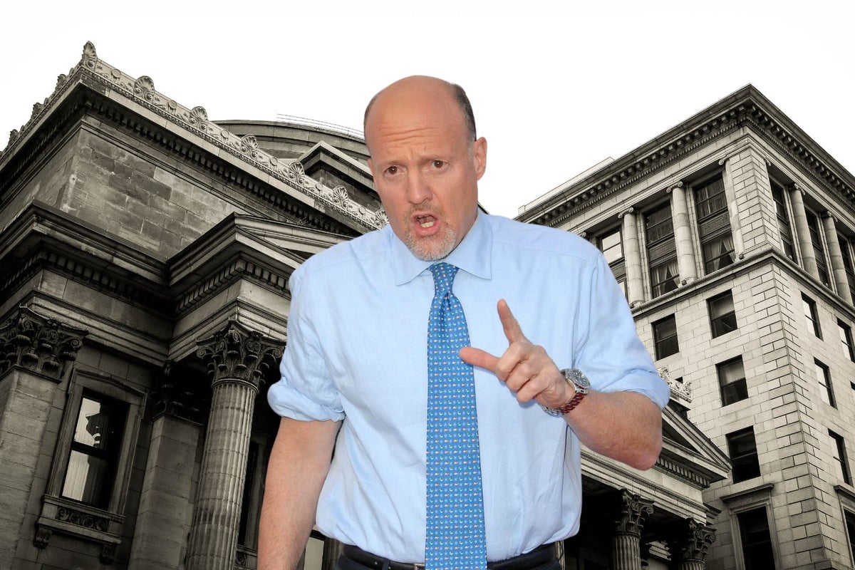 Cramer Likes This Big Bank More Than SoFi: 'We Are In Real Companies That Make Real Things, Return Real Capital'