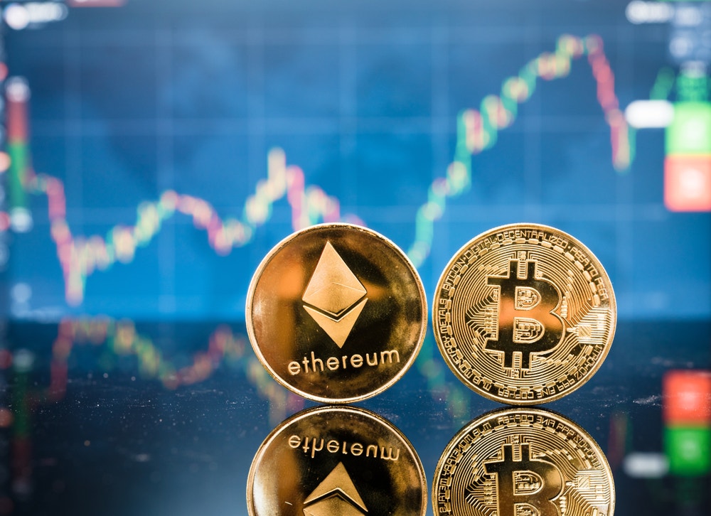Bitcoin, Ethereum, Dogecoin Mixed As Recession Fears Weigh: Analysts Laud Apex Crypto For 'Strong Movement,' 'Impressive' Levels