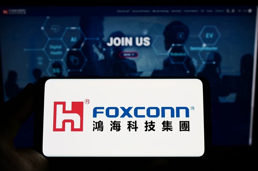Apple Supplier Foxconn Apologizes For 'Technical Error' While Hiring After Fresh Protests At iPhone Facility - Benzinga